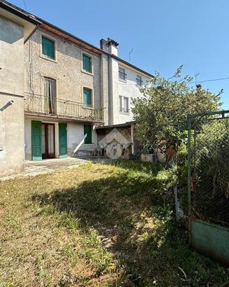 RUSTICO A CISON DI VALMARINO