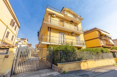 2 LOCALI A ROMA