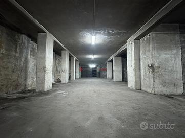Via Oliveto Scammacca magazzino/deposito -a2
