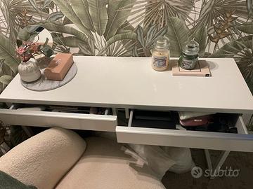 Scrivania nuova