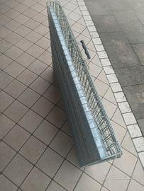 gabbia da trasporto o esposizione cani