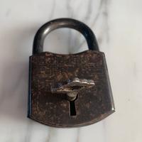 Lucchetto antico da collezione