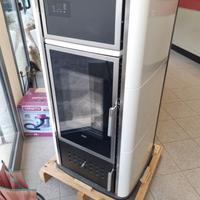 TERMOSTUFA A LEGNA