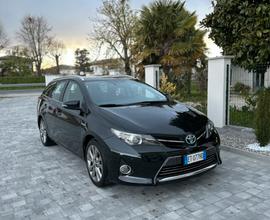 Toyota Auris 2013 Hybrid