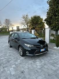 Toyota Auris 2013 Hybrid