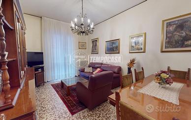 Ampio Trilocale con box incluso nel prezzo!