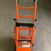 Carrello saliscale