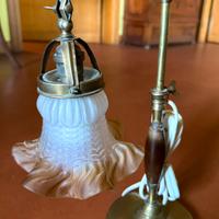 Lampada Art Nouveau in ottone e vetro