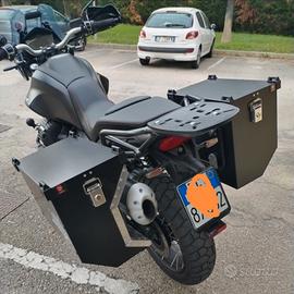 2  valigie laterali in alluminio