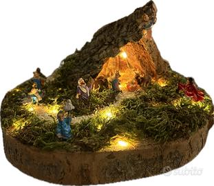 PRESEPE ARTIGIANALE ILLUMINATO