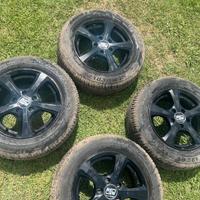 Gomme invernali  195/65 R 15 + Cerchi neri MSW