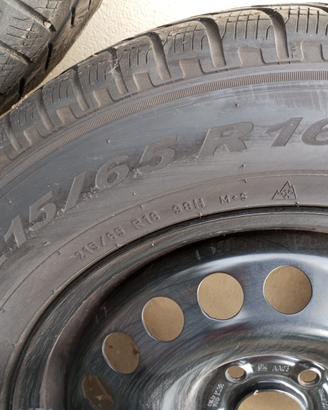 PNEUMATICI SCORPION INVERNALI 215/65/R16