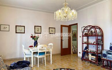 LUMINOSO 4 VANI CON GARAGE