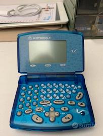Motorola v100