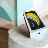 apple iphone SE