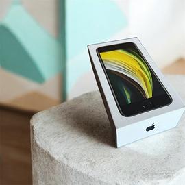 apple iphone SE