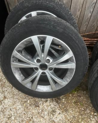 Cerchi  n 2 con gomme Giulietta da 16 ostia