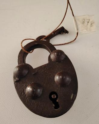 LUCCHETTO ANTICO IN FERRO