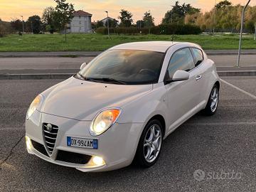 Alfa Romeo MiTo 1.4 benzina euro 5 - 1 proprietari