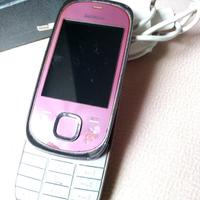 Telefono con caricabatterie 