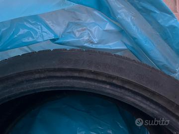 Gomme 225/35R18 87v