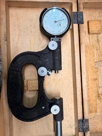 Micrometro a comparatore 0,01mm