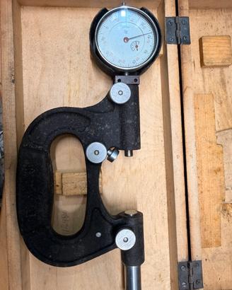 Micrometro a comparatore 0,01mm