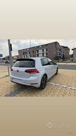GOLF 7.5 R Line