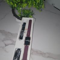 Smartwatch fitness tracker 