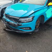 Passat 2021 portiera portellone kit airbag Ricambi