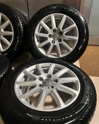 Cerchi Audi Gomme 225/55/16 al 90% 4 Stagioni