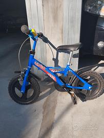 Bicicletta bambino  con rotelle 