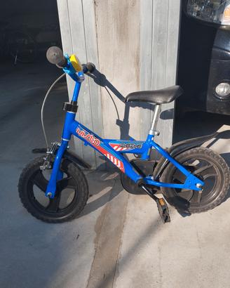 Bicicletta bambino  con rotelle 