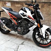 KTM 125 Duke - 2019 Garanzia Permuta Consegna