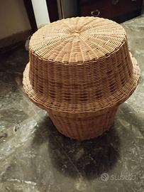Cesto in vimini con coperchio