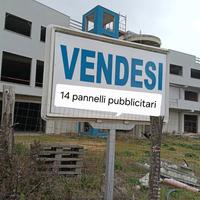 14 pannelli pubblicitari in vetroresina 260×160 cm