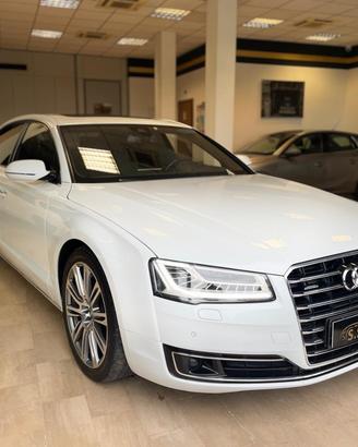 AUDI A8 L 4.2 V8 TDI 385CV quattro tip. VETTURA IM