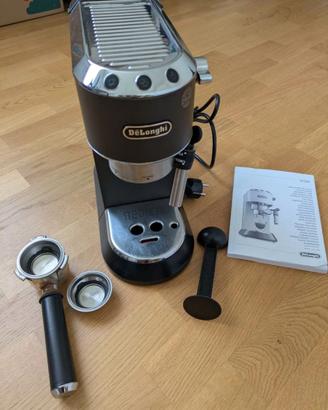 Macchina da caffè espresso De'Longhi Dedica