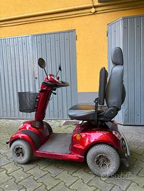 Scooter elettrico per anziani a quattro ruote