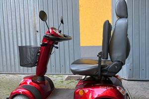 Scooter elettrico per anziani a quattro ruote