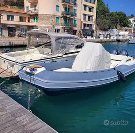 Gommone JOKER BOAT CLUBMAN 28 2x200 cv Yamaha