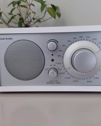 radio tivoli bianca 