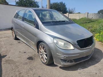 Mercedes classe b w245 b 200 cdi 140cv -ricambi