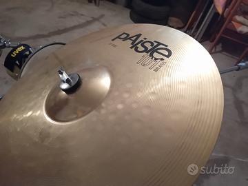 batteria millenium con bacchette e cuffie