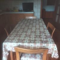 Cucina con elettrodomestici inclusi