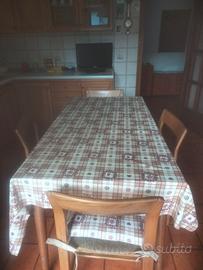 Cucina con elettrodomestici inclusi