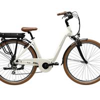 Bici elettrica e-bike city e trekking donna