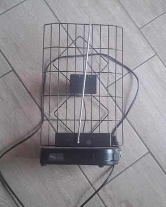 Antenna TV da interno amplificata 