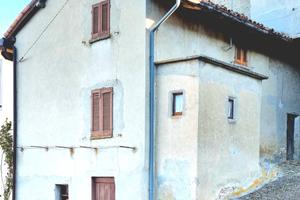 Rustico collinare Val di Nizza (pv)