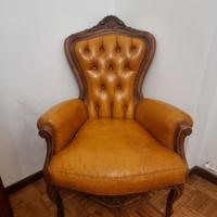 Poltrona Chippendale Chesterfield in pelle

